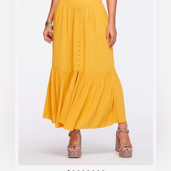 Jessica Simpson Carey Top & Kelsie Skirt in Golden Rod - Picture 6 of 10